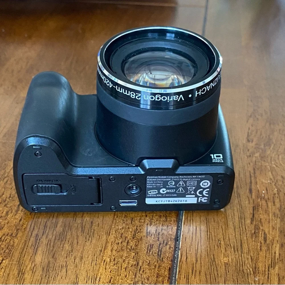 Kodak EasyShare Z1015 IS HD Digital Camera - Black